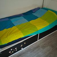 Letto singolo Ikea con testata porta oggetti