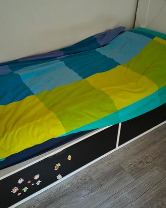 Letto singolo Ikea con testata porta oggetti