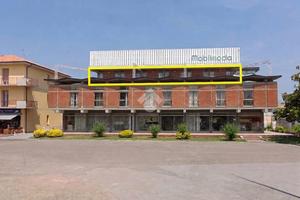 NEGOZIO A REGGELLO
