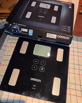 OMRON VIVA Bilancia impedenziometrica Bluetooth