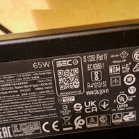 Alimentatore originale + HHD 500 GB con Win 10 Pro