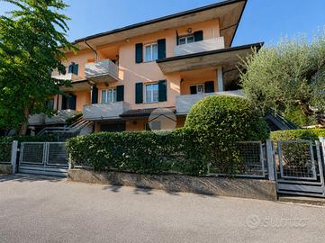 VILLA A SCHIERA A SAVIGNANO SUL RUBICONE