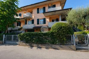 VILLA A SCHIERA A SAVIGNANO SUL RUBICONE