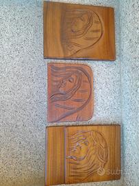 3 intagli su legno di noce lavorati a mano 