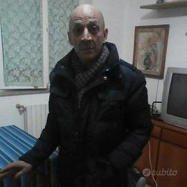 Cameriere con massima espoerenza