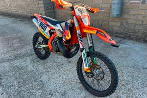 KTM 300 EXC Six Days 2018 – pronta all’uso 🔥