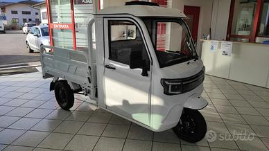 MOTOCARRO ELETTRICO CABINATO CASSONE RIBALTABILE