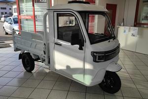 MOTOCARRO ELETTRICO CABINATO CASSONE RIBALTABILE