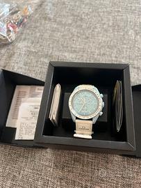 Omega x swatch mission to the moon turchese e bian