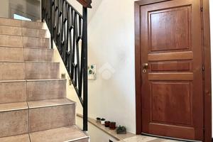 CASA SEMINDIPENDENTE A PESARO