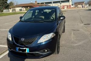 Ypsilon GPL 2016 Platinum 180.000 km