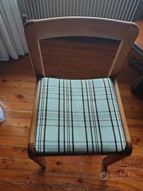 1 sedia con seduta in tessuto