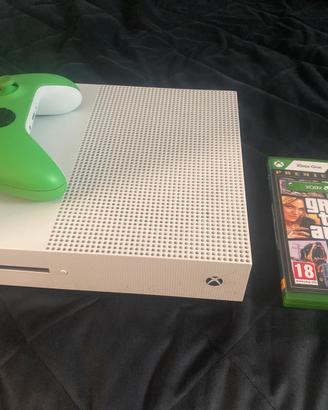 Xbox one S+controller+GTA V