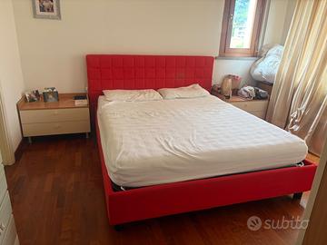 Camera matrimoniale armadio + letto + comodini