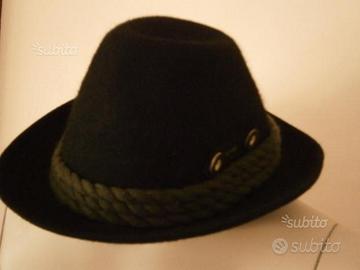 Cappello tirolese nero Capo mai usato tg.57