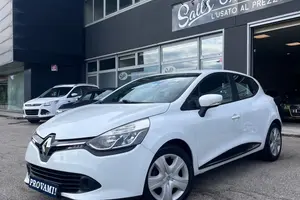 Renault Clio 1.2 75CV Exclusive Neopatentati