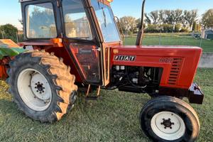 Trattore agricolo FIAT 670