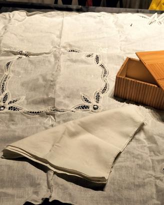 set tovaglia tè con 4 tovaglioli 
