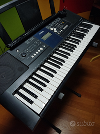 Tastiera Yamaha PSR E333