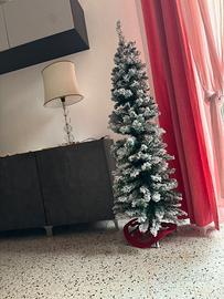 Albero  slim innevato