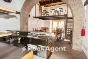 LOCALE COMMERCIALE UNICO NEL CUORE DI SAN MARTINO