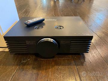 Videoproiettore FHD LCD Panasonic PT AE4000 + Telo