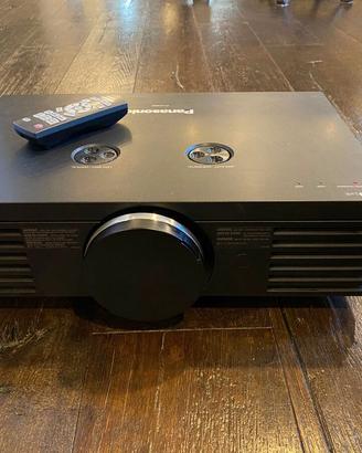 Videoproiettore FHD LCD Panasonic PT AE4000 + Telo