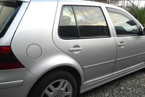 VOLKSWAGEN Golf 4ª serie - 2002