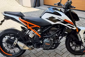 ktm duke 125