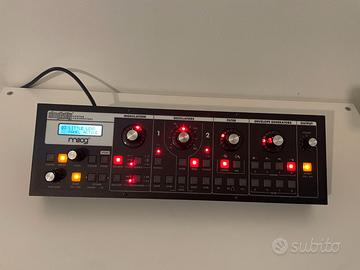 Sintetizzatore Moog Slim Phatty perfetto