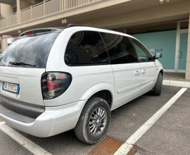 Chrysler voyager camperizzata