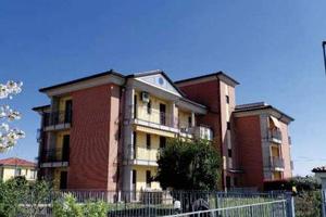 Immobile in asta di 106 m² con 3 locali e box auto