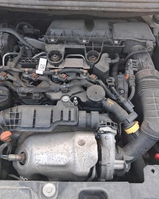 Motore peugeot 5008 3008 1.5 diesel 2019