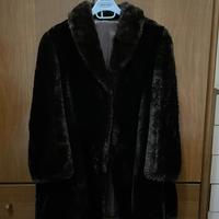 Cappotto in pelliccia sintetica/eco-pelliccia