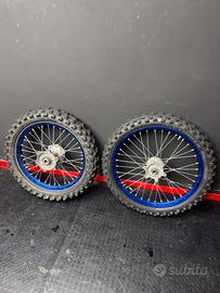 Cerchi originali yz 125 2024