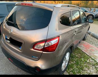 Nissan Qashqai+2
