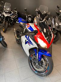 CBR 1000 rr 