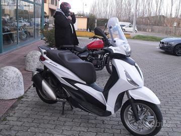 Piaggio Beverly 300 HPE