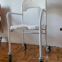 Sedia a rotelle per doccia