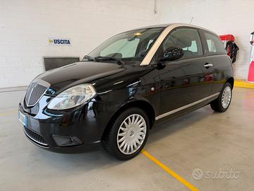 Lancia y 1.2 benzina 2010 130.000km