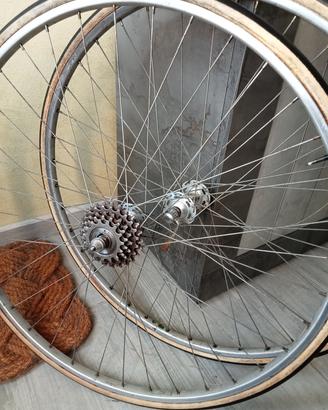 Bici corsa epoca, ruote flangia alta FB ,Ambrosio,