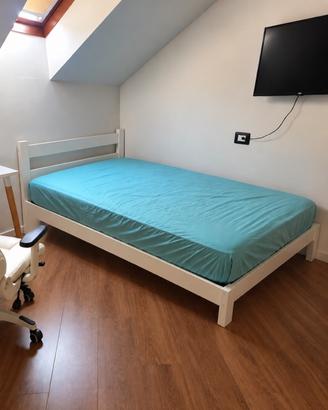 Letto 1 piazza e mezza 140x190 compreso materasso