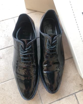 SCARPE LUCIDE NERE