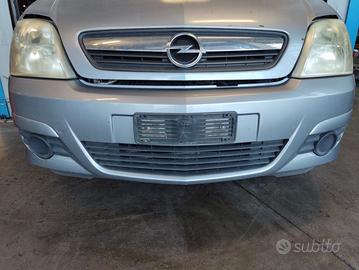 Paraurti anteriore OPEL MERIVA del 2006