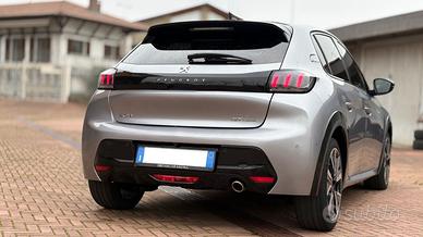 Peugeot 208 BlueHDi 100 GT line
