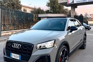 Audi rsq2