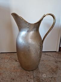 Vaso in metallo-latta