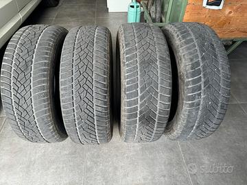 4 Pneumatici invernali 215/60 R17 96H