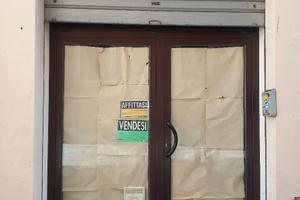 Negozio centro Jesi