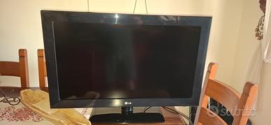 TV LG 32" Full HD (Mod. 32LD465) - Ottime condizio
